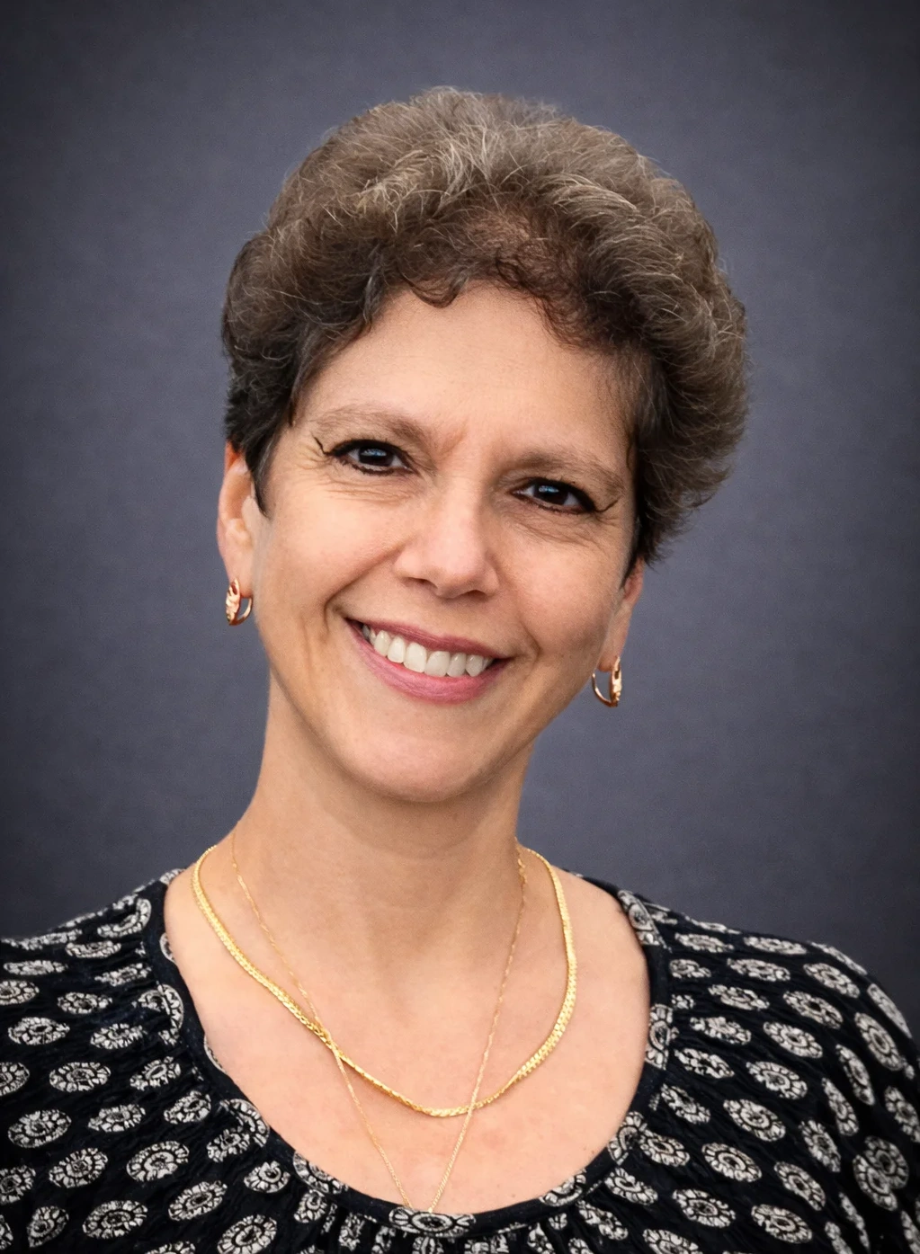 Dr. Alina Hamm